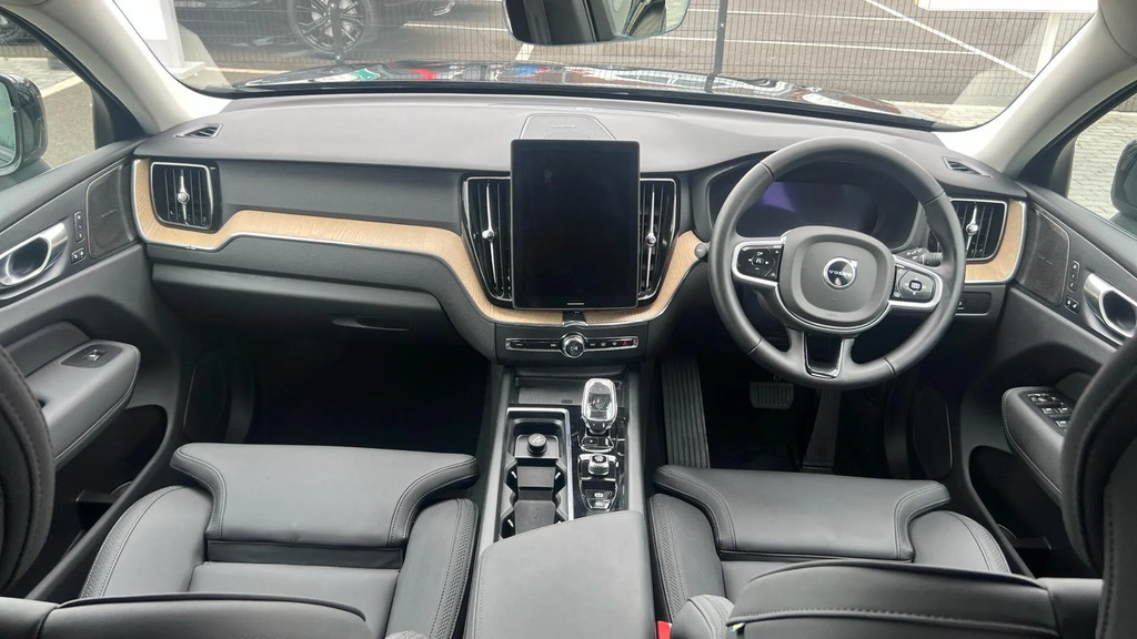 Volvo XC60 2.0 B5 Mhev Plus Pro Awd Euro 6 Ss RJ25MVE #5