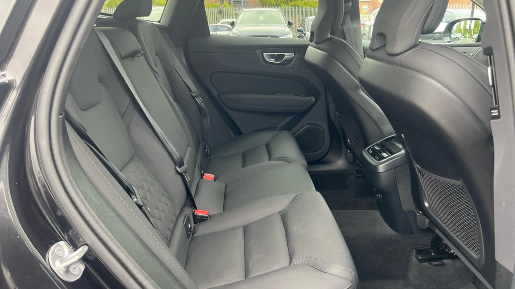 Volvo XC60 2.0 B5 Mhev Plus Pro Awd Euro 6 Ss RJ25MVE #6
