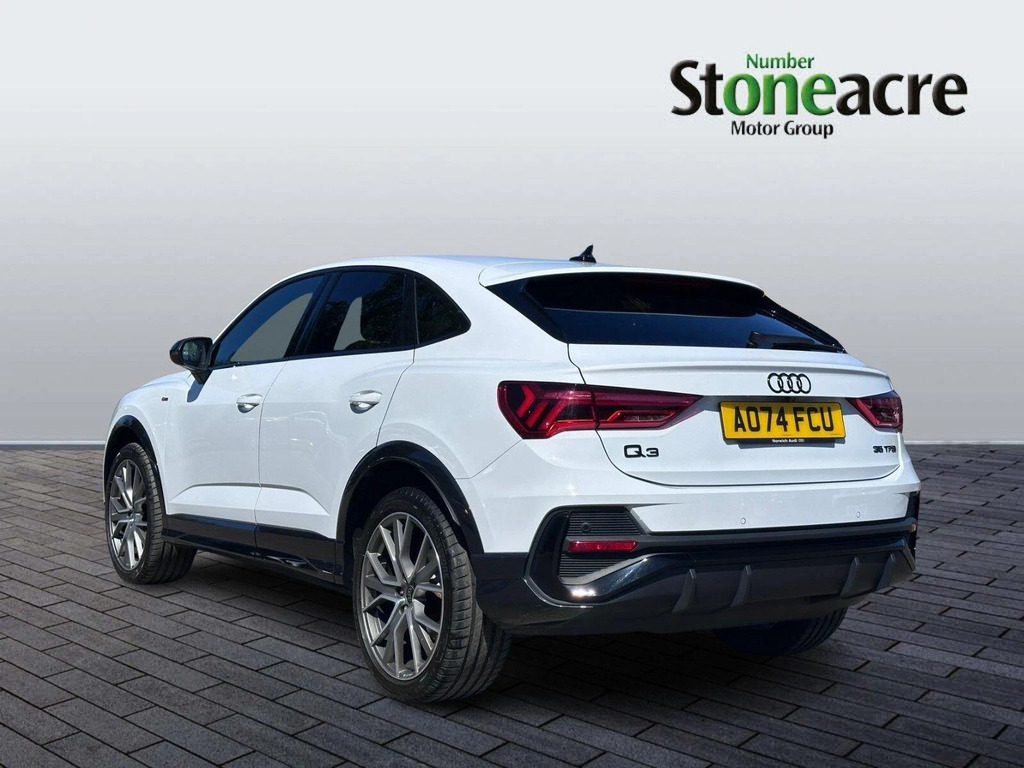 Audi Q3 1.5 Tfsi Cod 35 Black Edition Sportback S Tronic E AO74FCU #4