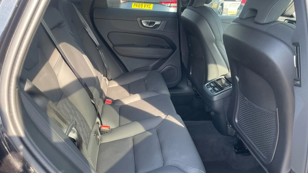 Volvo XC60 2.0 B5 Mhev Plus Pro Awd Euro 6 Ss RF25AXU #6