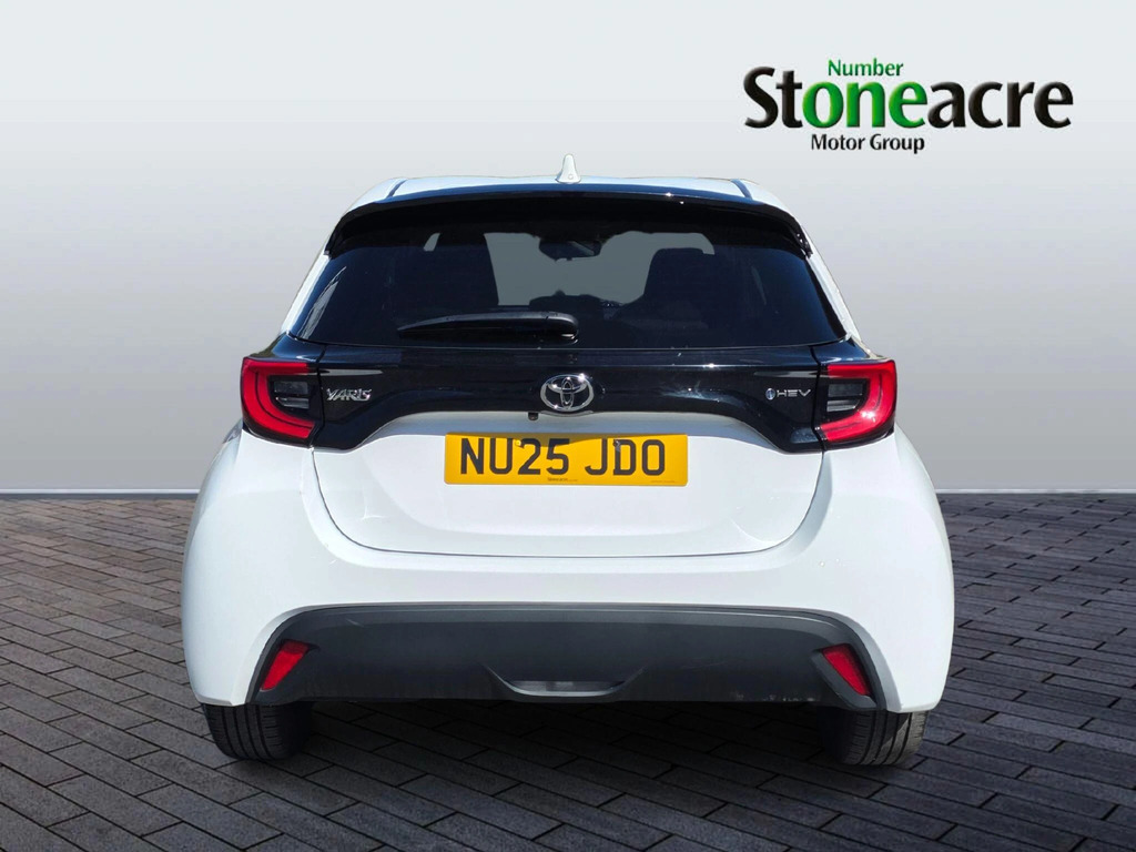 Toyota Yaris 1.5 Hybrid Design NU25JDO  #4