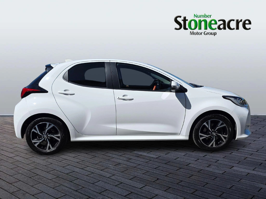 Toyota Yaris 1.5 Hybrid Design NU25JDO  #2