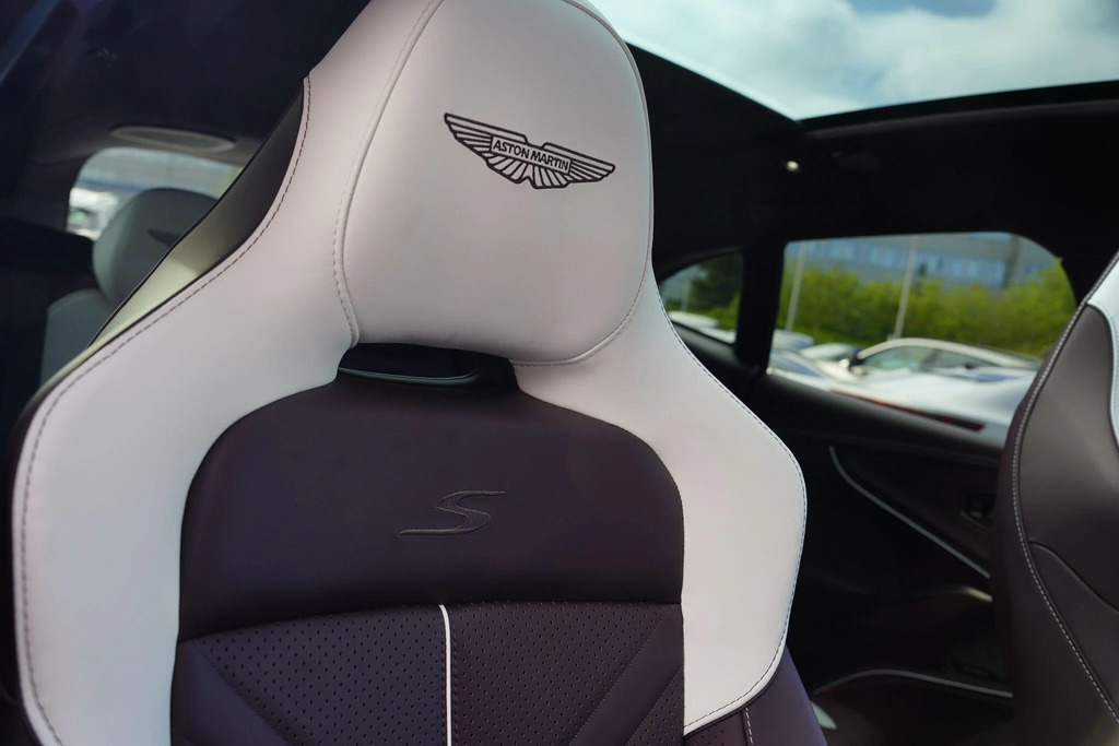 Aston Martin DBX V8 Dbx S Touchtronic YK26KVP Green #14