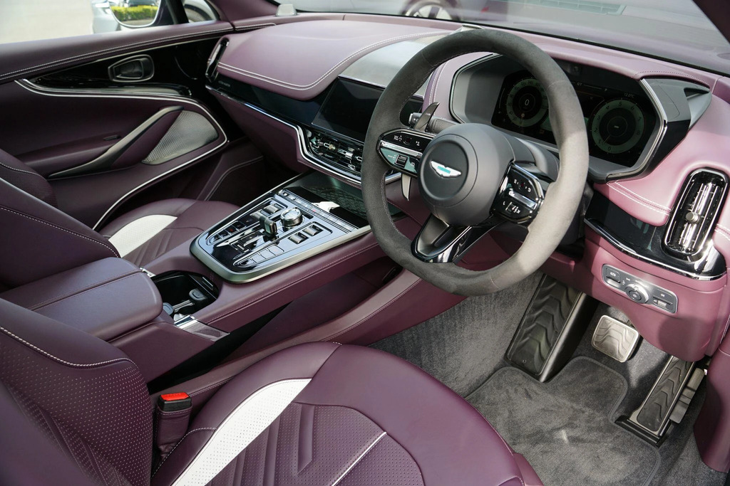 Aston Martin DBX V8 Dbx S Touchtronic YK26KVP Green #27
