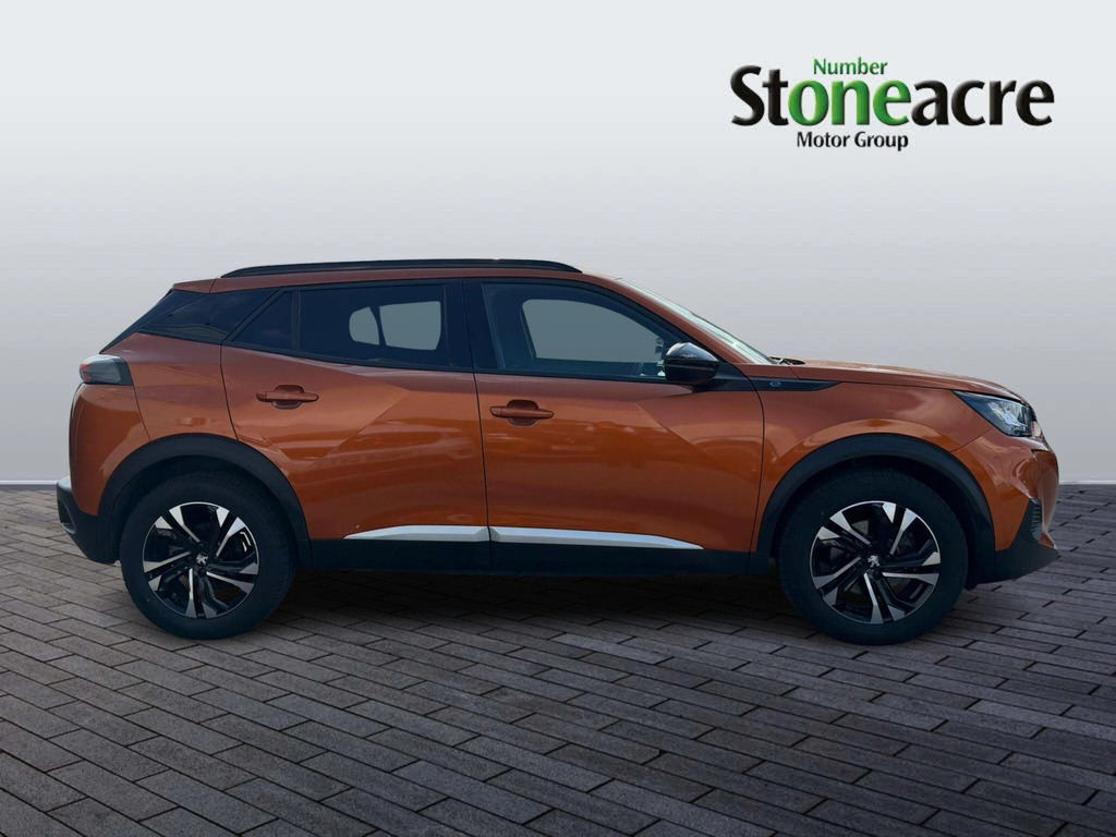 Peugeot e-2008 50Kwh Allure Premium YM72MZL #2