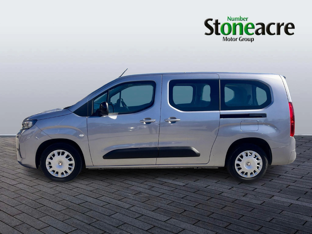 Vauxhall Combo-e Life 52Kwh Design XL Mpv WD74NZB #4