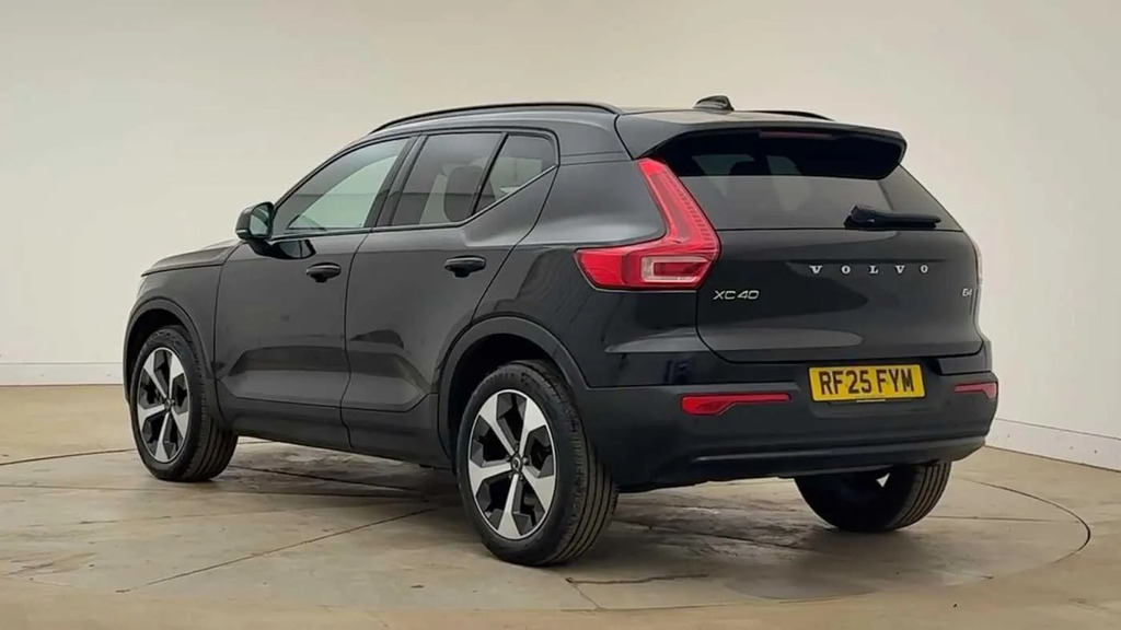 Volvo XC40 2.0 B4p Plus Dark RF25FYM #5