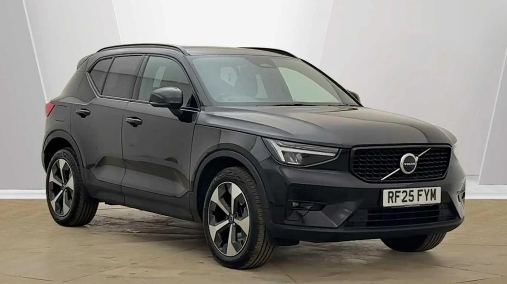 Volvo XC40 2.0 B4p Plus Dark 