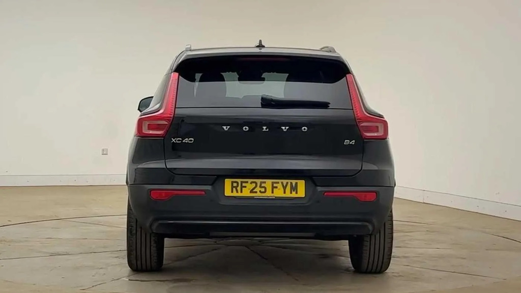 Volvo XC40 2.0 B4p Plus Dark RF25FYM #4