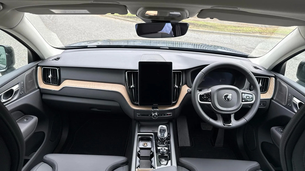 Volvo XC60 2.0 T6 18.8Kwh Plus Pro Awd Euro 6 Ss NA26DUH #5