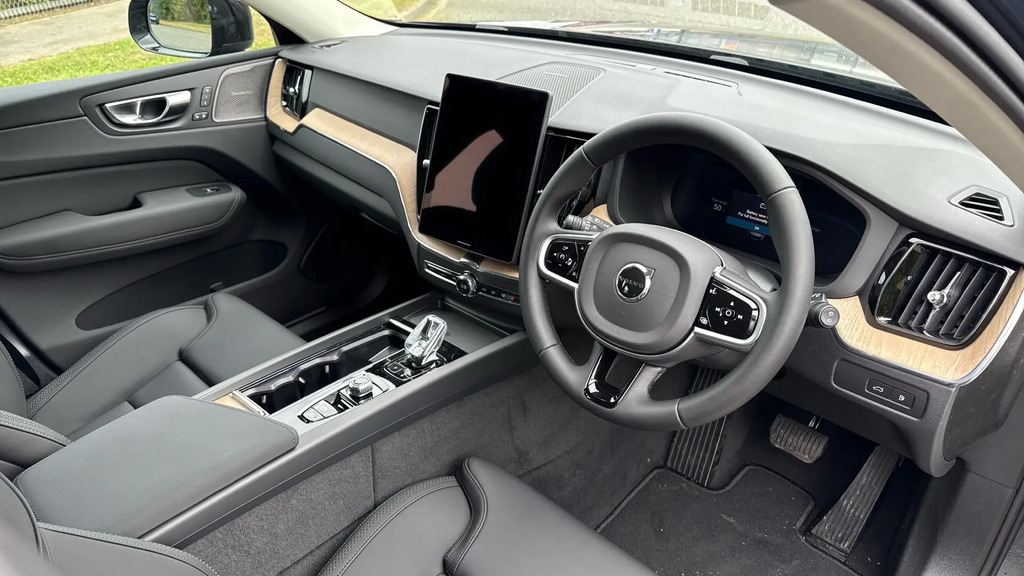 Volvo XC60 2.0 T6 18.8Kwh Plus Pro Awd Euro 6 Ss NA26DUH #4