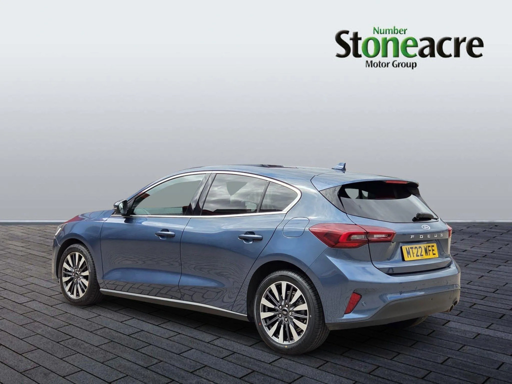 Ford Focus 1.0T Ecoboost Titanium Vignale Euro 6 Ss MT22WFE #5
