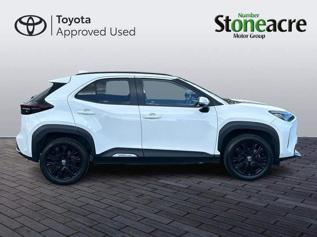 Toyota Yaris Cross 1.5 Hybrid Design YM73AZR #2