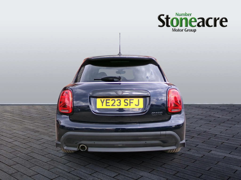 Mini Hatch 1.5 Cooper Exclusive Steptronic Euro 6 Ss YE23SFJ  #4