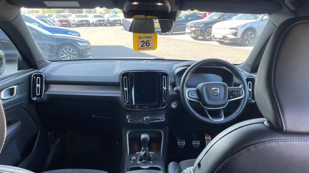 Volvo XC40 R-design T3 163 Hp YS71VBJ #5