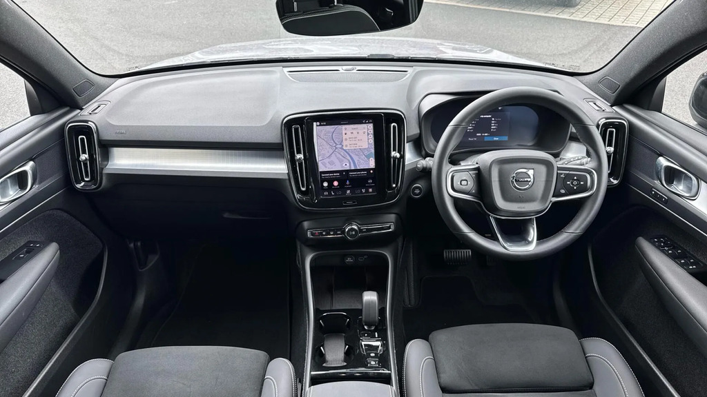 Volvo XC40 2.0 B4p Plus Dark RF25PKC  #5