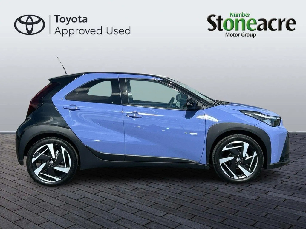 Toyota Aygo X 1.5H 49Kwh Design Cvt Euro 6 Ss NC75JVO #2