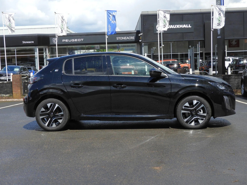 Peugeot e-208 50Kwh Allure AK26FSN #2
