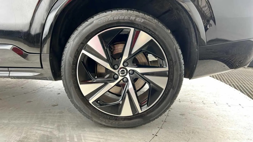 Volvo XC90 2.0 B5d 235 Plus Dark  #4
