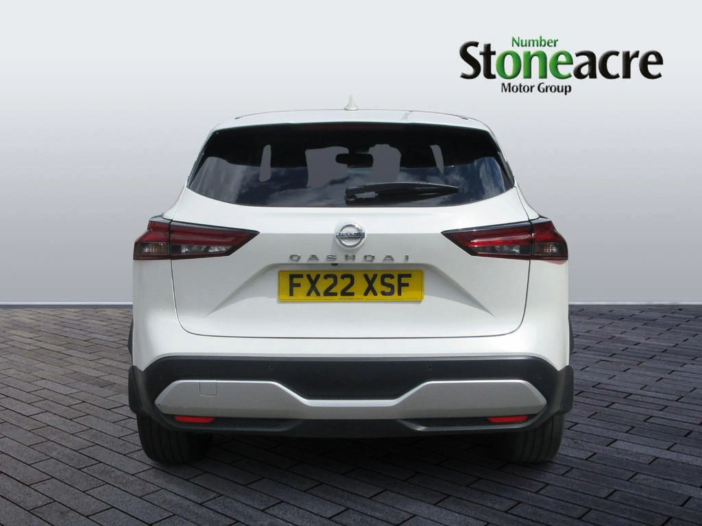 Nissan Qashqai 1.3 Dig-t Mh N-connecta FX22XSF #6