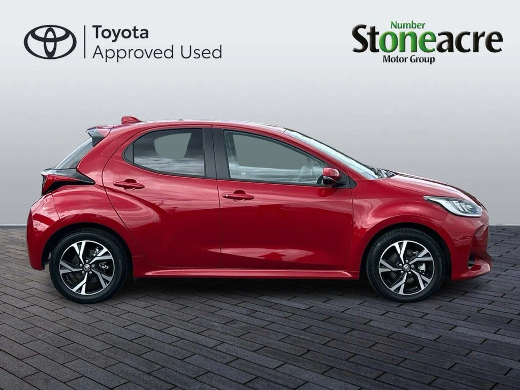 Toyota Yaris 1.5 Hybrid Design KN74JPO #2