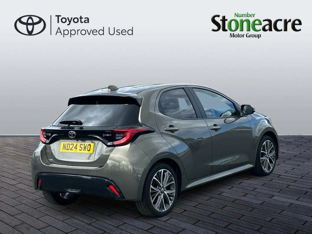 Toyota Yaris 1.5 Hybrid Excel ND24SWO #3