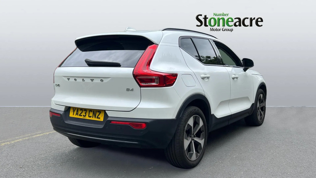 Volvo XC40 2.0 B4p Ultimate Dark YA23CNZ #2