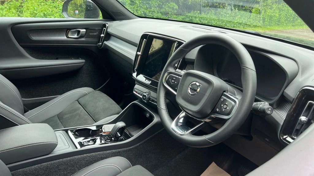 Volvo XC40 2.0 B4 Mhev Ultra Black Edition Dct Euro 6 S WF25FFU #4