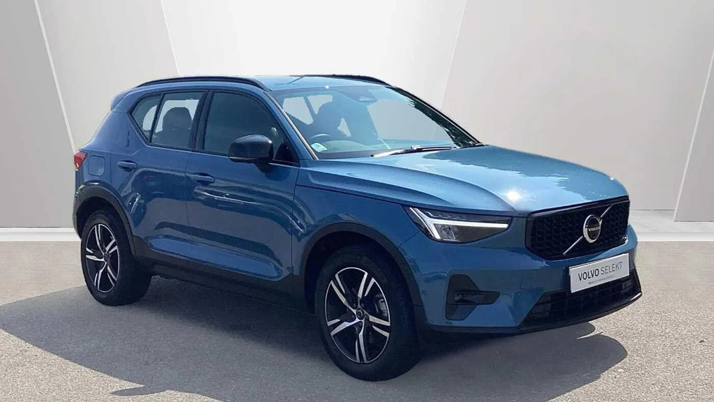 Volvo XC40 2.0 B3p Plus Dark 