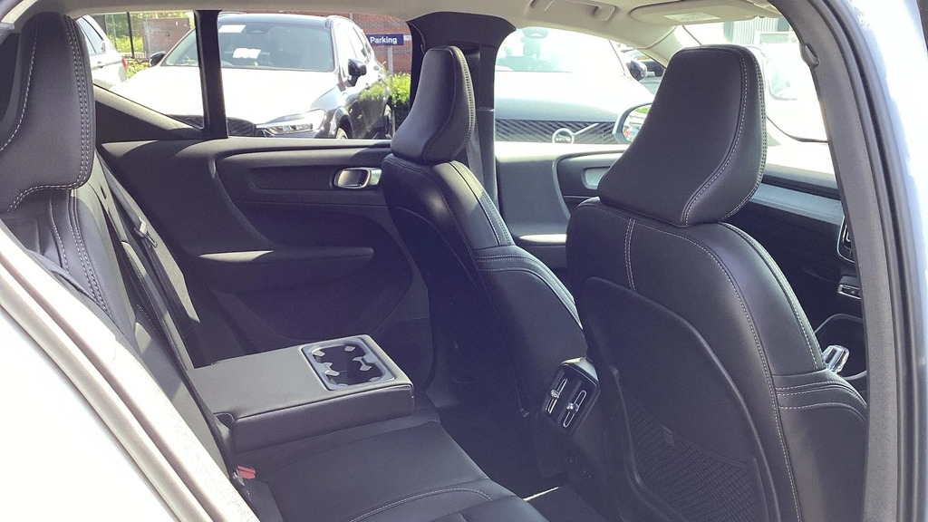 Volvo XC40 2.0 B3 Mhev Ultra Bright Dct Euro 6 Ss OW25ZHG  #6