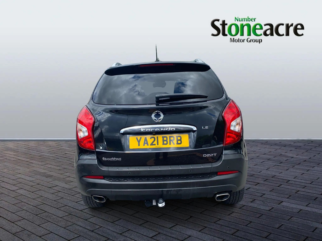 SsangYong Korando 2.2D Le Euro 6 Black #6