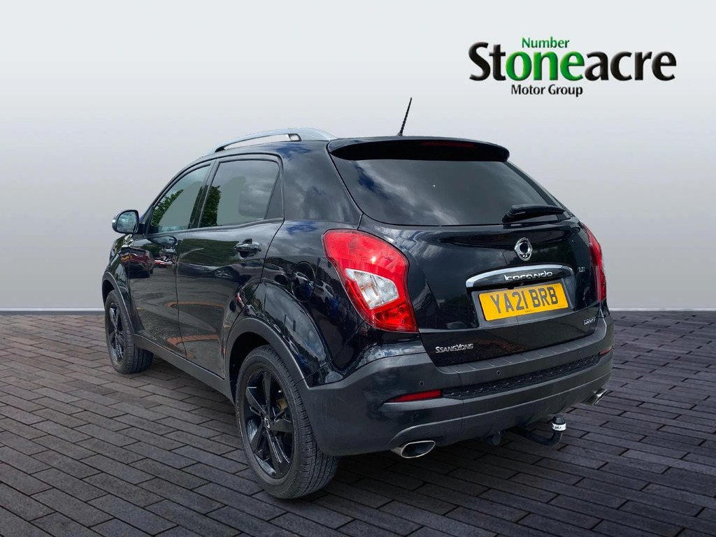 SsangYong Korando 2.2D Le Euro 6 Black #4