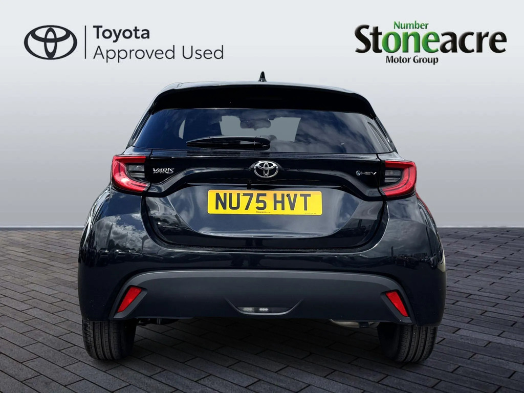 Toyota Yaris 1.5 Hybrid Design NU75HVT #4