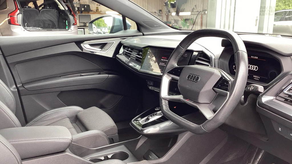 Audi Q4 E Tron 50 S Line Sportback Quattro LX23UAN #4