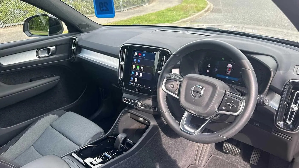 Volvo XC40 2.0 B3p Plus Dark NU23KXM  #4