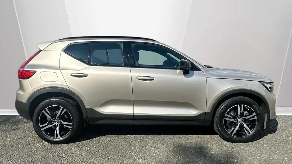 Volvo XC40 2.0 B3p Plus Dark NU23KXM  #3