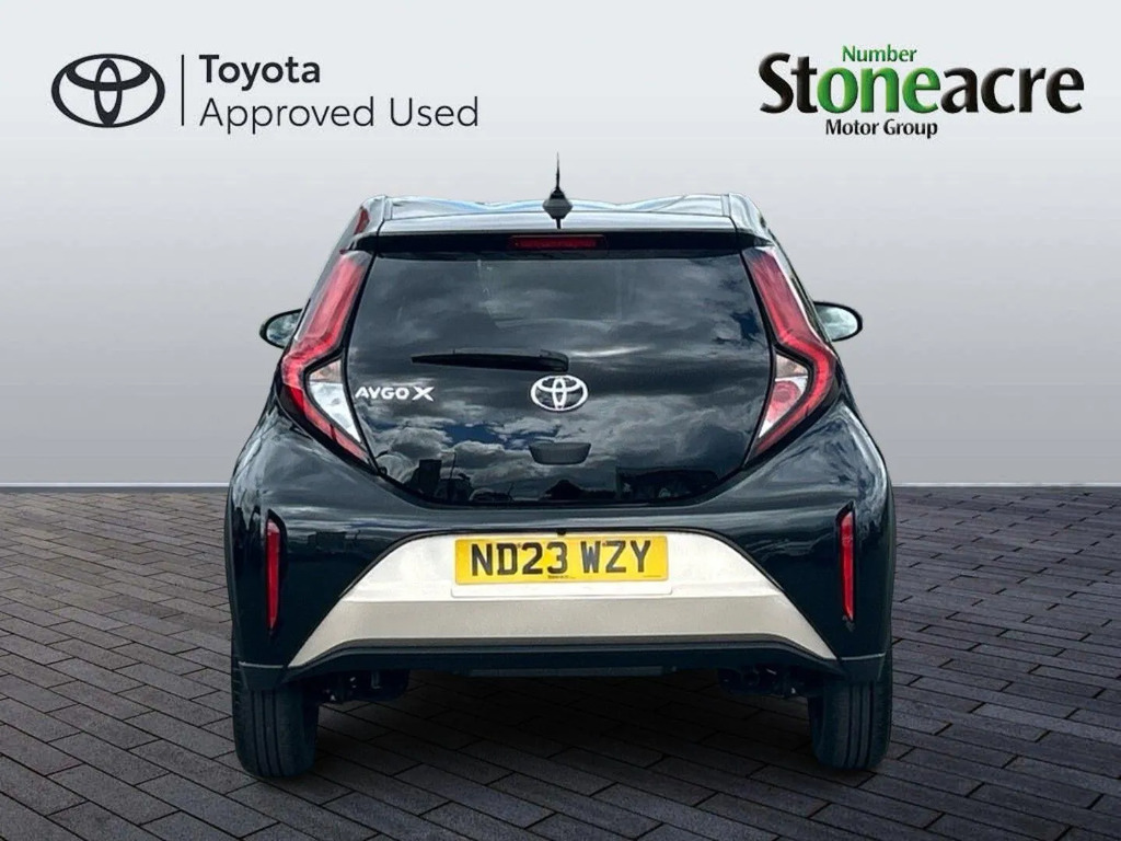 Toyota Aygo X 1.0 Vvt-i Edge ND23WZY #4