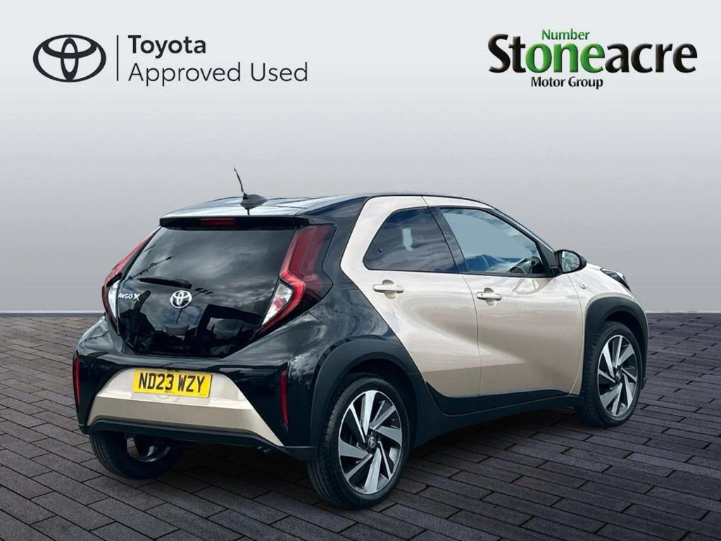 Toyota Aygo X 1.0 Vvt-i Edge ND23WZY #3