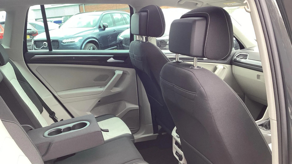 Volkswagen Tiguan 1.5 Tsi Elegance Dsg Euro 6 Ss YY23ZBX  #6