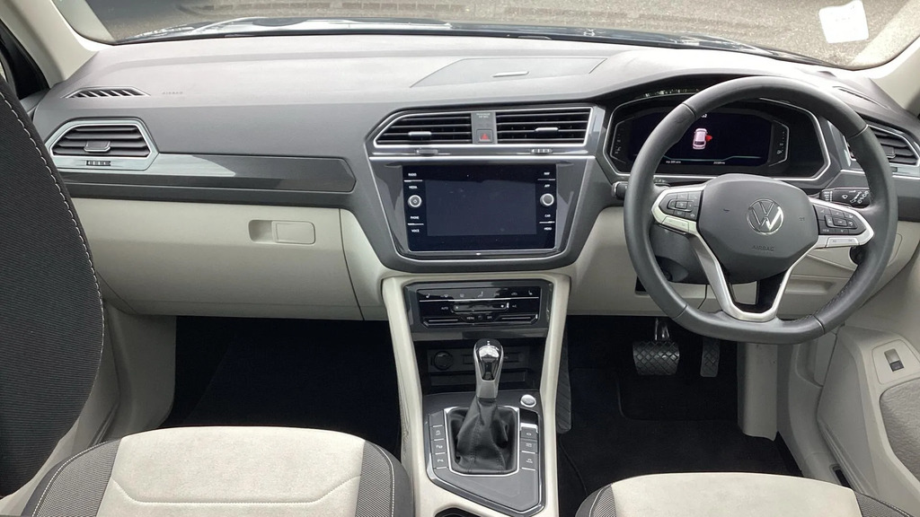 Volkswagen Tiguan 1.5 Tsi Elegance Dsg Euro 6 Ss YY23ZBX  #5