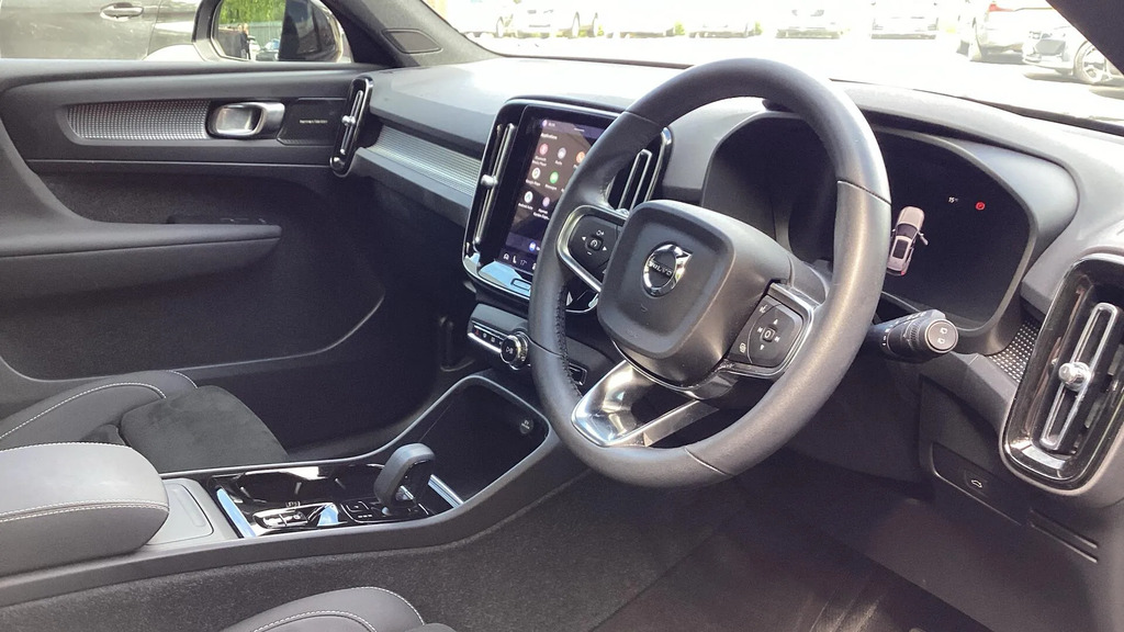 Volvo XC40 2.0 B4p Ultimate Dark FR23EWU #4