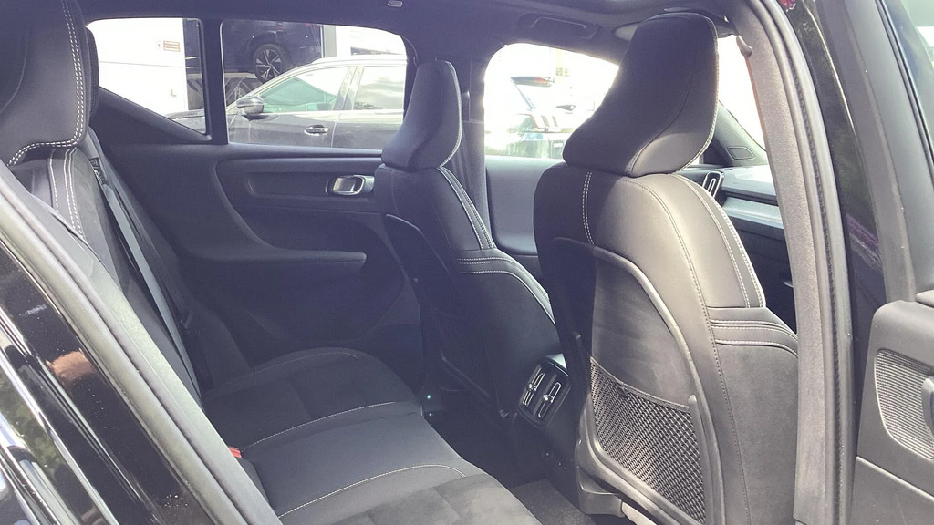 Volvo XC40 2.0 B4p Ultimate Dark FR23EWU #6