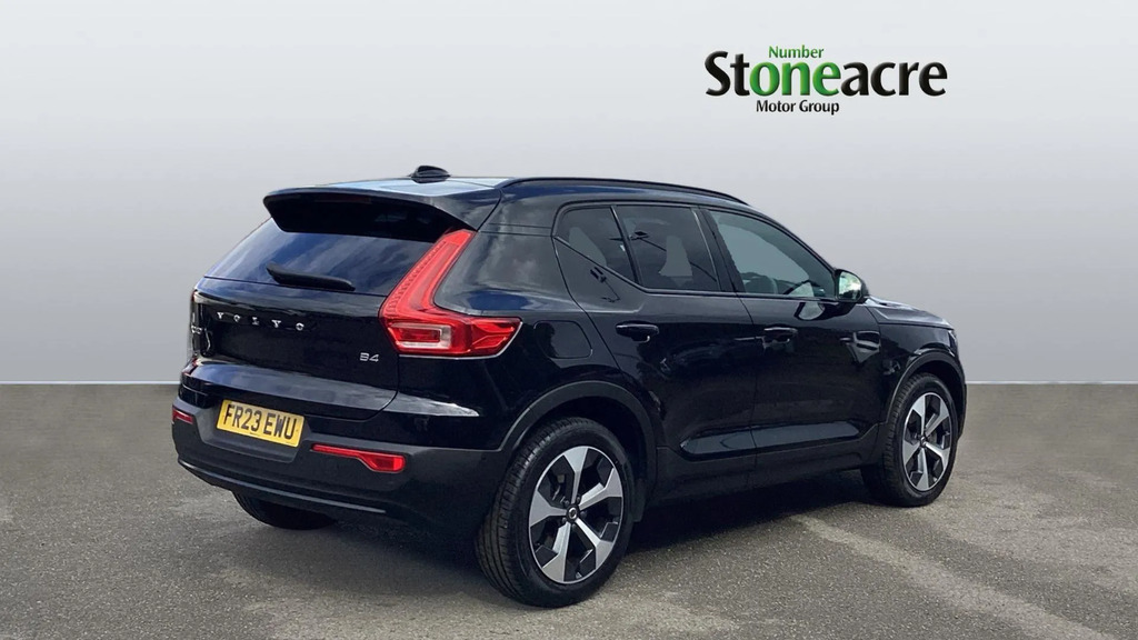 Volvo XC40 2.0 B4p Ultimate Dark FR23EWU #2