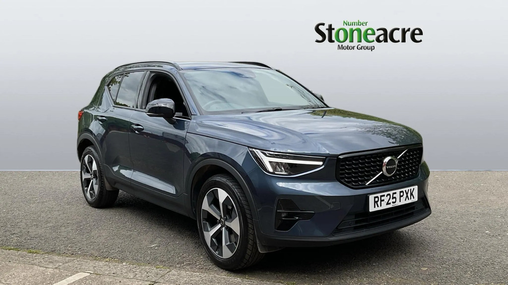 Volvo XC40 2.0 B4p Plus Dark