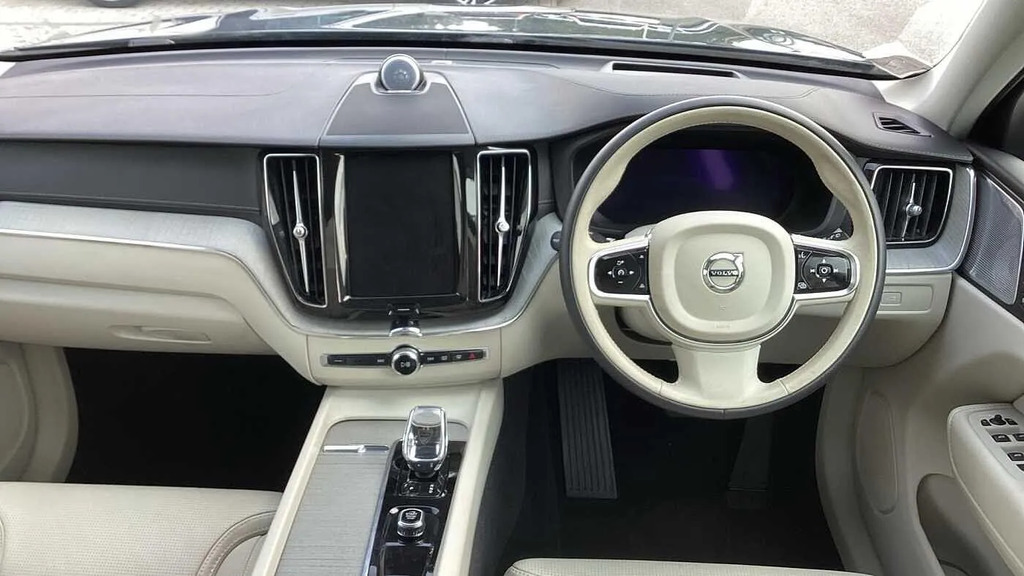 Volvo XC60 Ultimate Dark B5 250 Hp RE24MTO #5