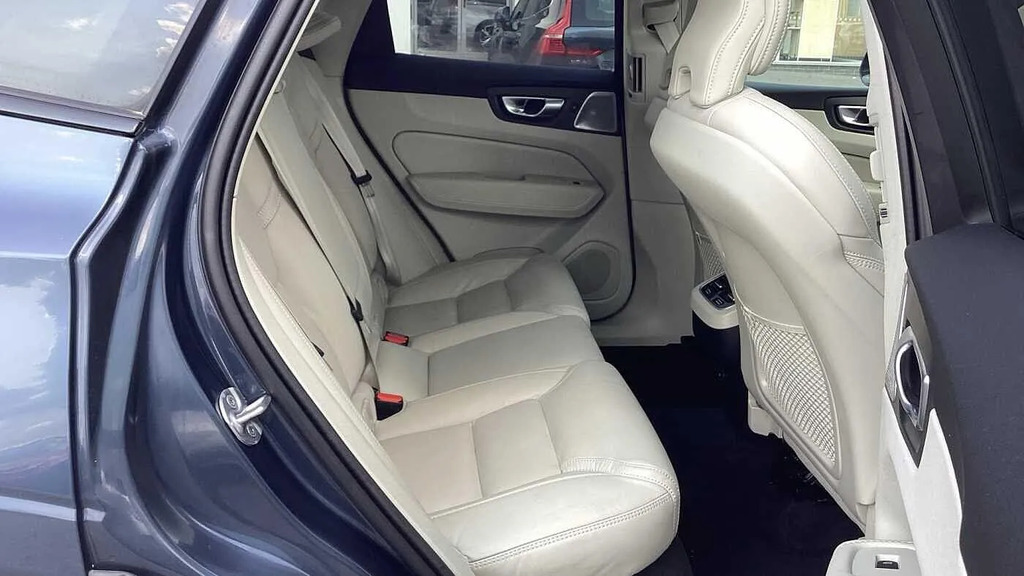Volvo XC60 Ultimate Dark B5 250 Hp RE24MTO #6