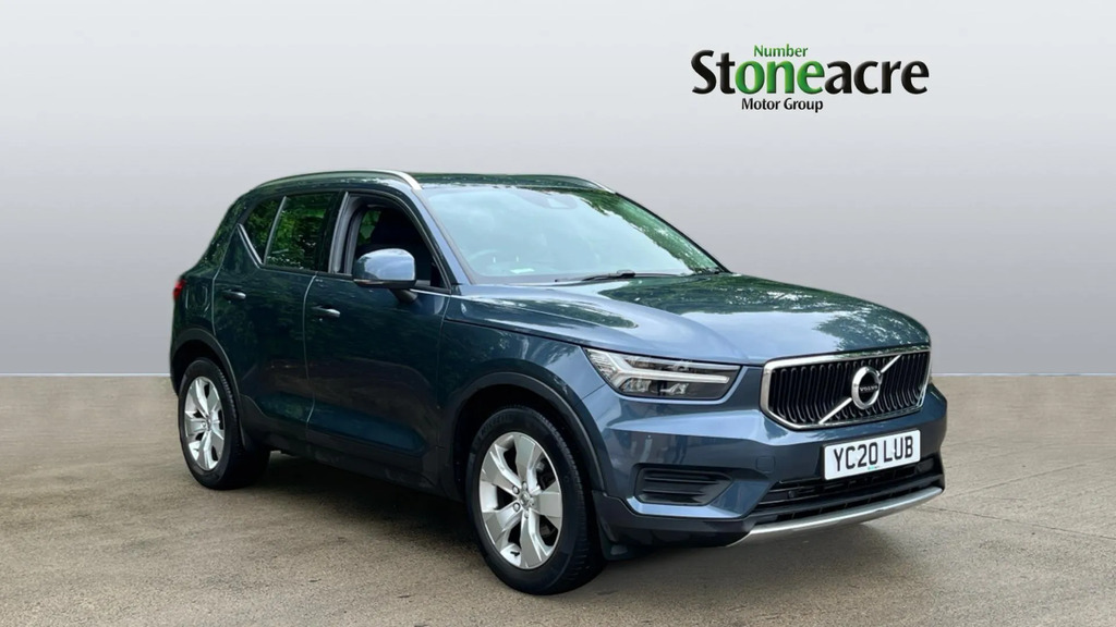 Volvo XC40 1.5 T3 163 Momentum Blue