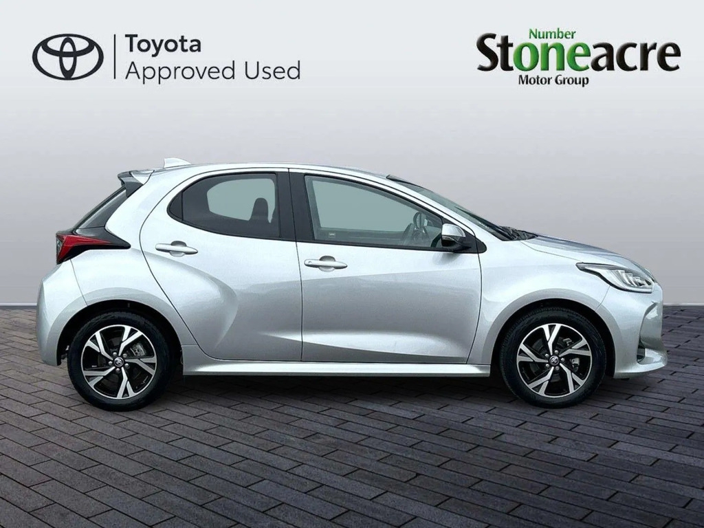 Toyota Yaris 1.5 Hybrid Design WM74AKU  #2