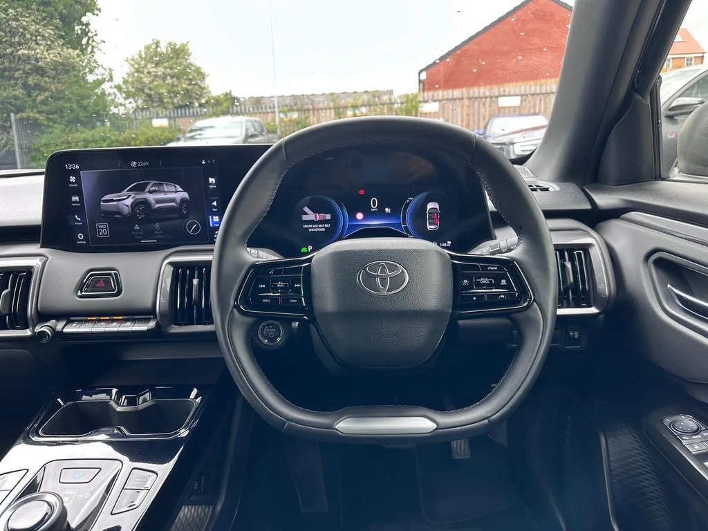 Toyota Urban Cruiser 61Kwh Design NV75DBZ #6