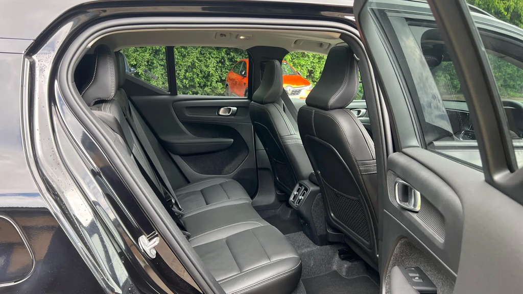 Volvo XC40 2.0 B4 Mhev Ultra Dark Dct Euro 6 Ss OY75LFK #6